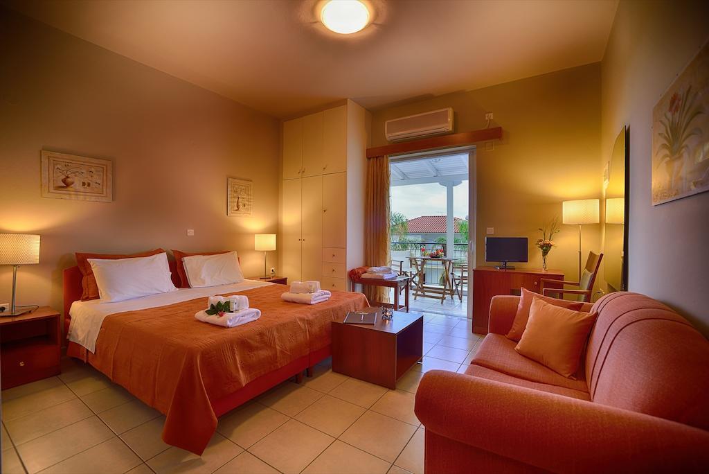 Theoxenia Hotel Apartments Chrani Cameră foto